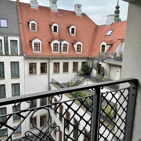 Apartment Exklusives Luxusapartment Mit Einmaligem Blick Zur Frauenkirche - Parkplatz Kostenfrei *