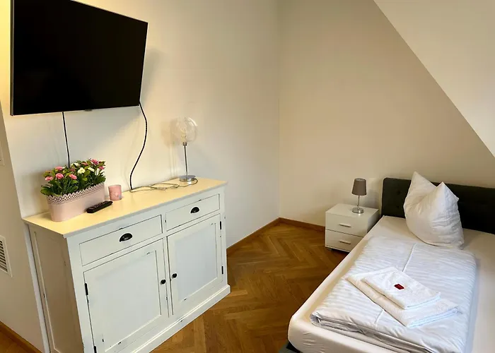 Exklusives Mit Einmaligem Blick Zur Frauenkirche - Parkplatz Kostenfrei *