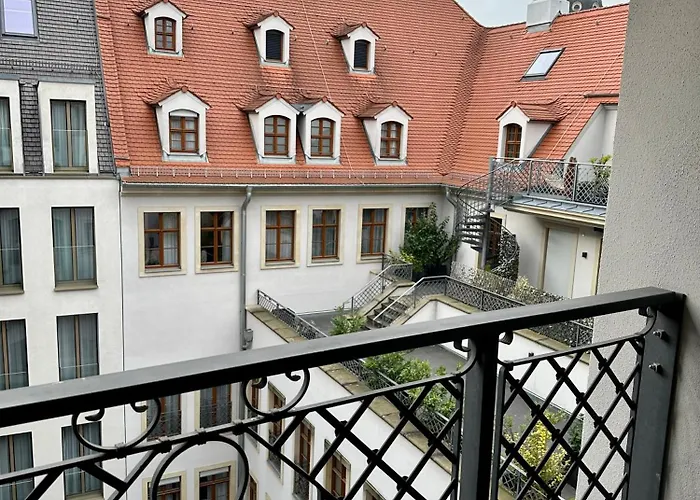 شقة Exklusives Mit Einmaligem Blick Zur Frauenkirche - Parkplatz Kostenfrei *